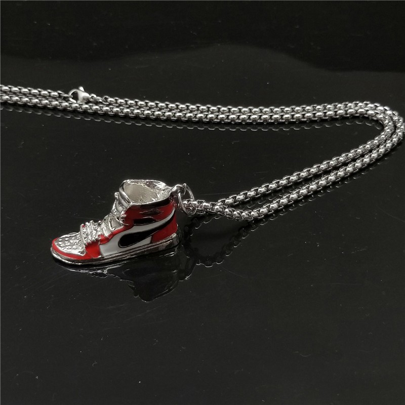 Versi Korea Sepatu Basket Kalung Sweater Rantai Trendi Keren Hip Hop ins Perempuan Disco Liontin Pria Liontin Model Sepatu Kalung Hip Hop Trendy Kalung Liontin