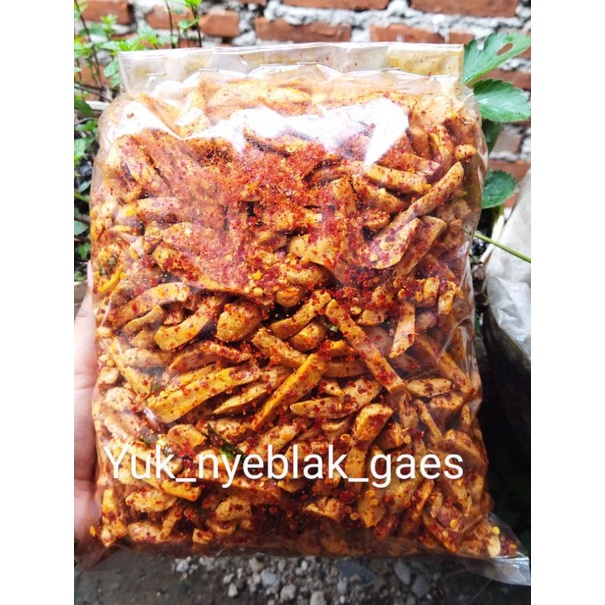 

Basreng Pedas daun jeruk isi 1kg netto dan isi seperempat