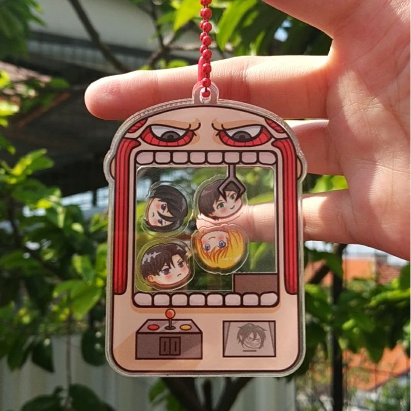 Attack on Titan - Titan Claw Machine non shaker/Shaker Keychain (armin, levi, mikasa, eren) anime ao