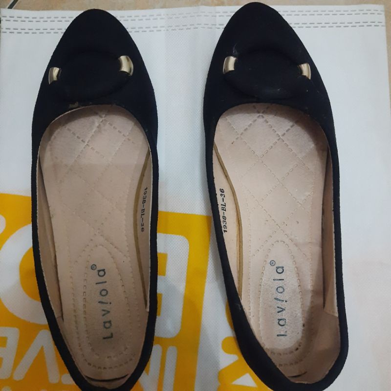 Laviola flat shoes