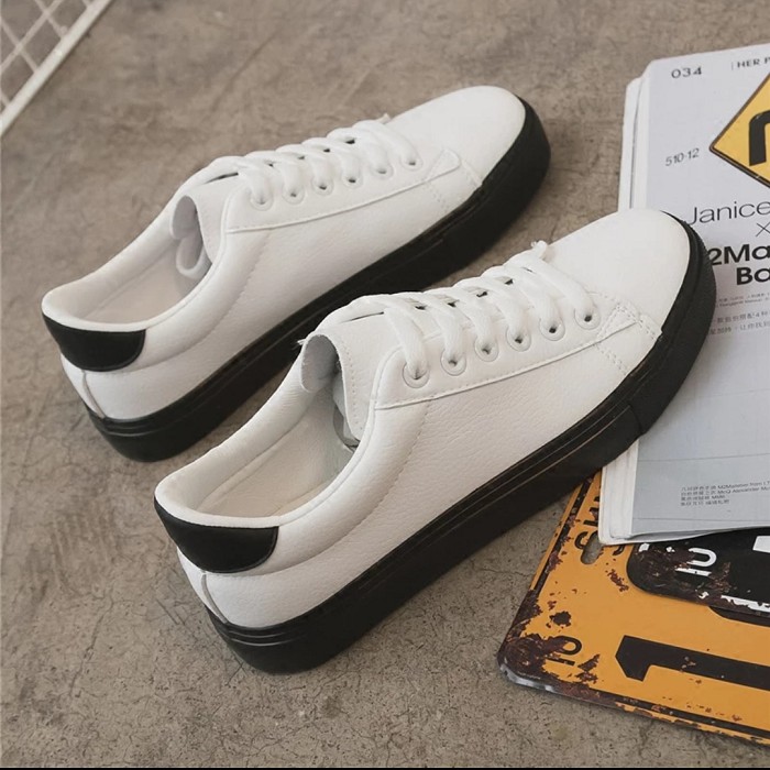 R9 CUCI GUDANG Sepatu Sneakers Wanita Elmo 70-4