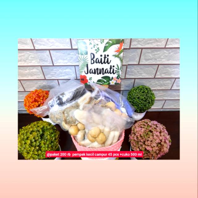 

Paket pempek 200 rb ikan tenggiri asli