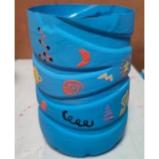 

pot bunga/tempat pensil dari botol bekas