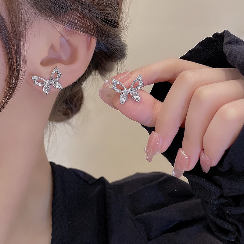 Anting Tusuk Desain Kupu-Kupu Bahan Silver Needle Untuk Wanita