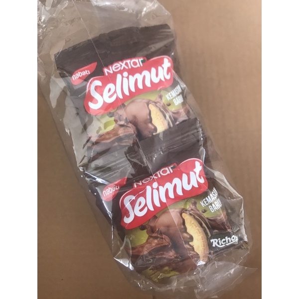 

Nextar selimut coklat