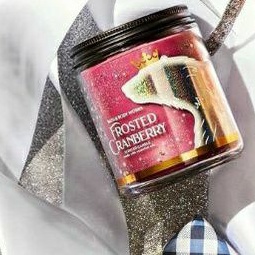 BATH &amp; BODY WORKS BBW FROSTED CRANBERRY MADE WITH ESSENTIAL OILS WHITE BARN 1 SINGLE WICK SCENTED CANDLE 198 G PENGHARUM RUANGAN