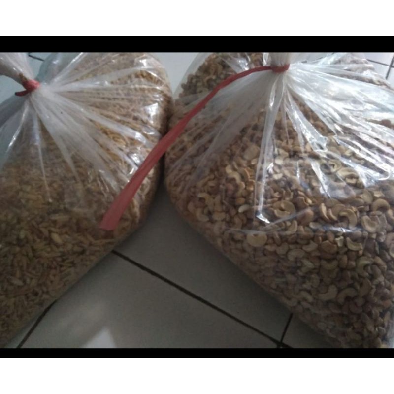 

kacang mede dan almond 500gr