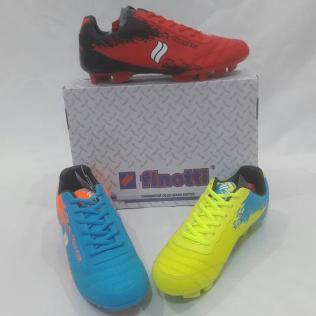 Sepatu bola Finotti Fifa 04