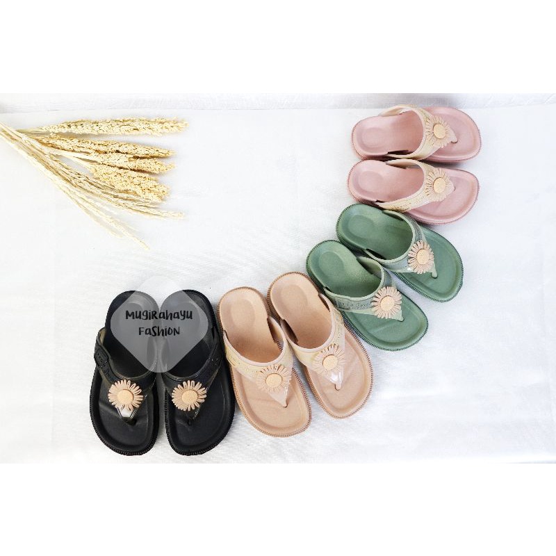 Sendal Jepit Karet Wanita Irsoe 216K