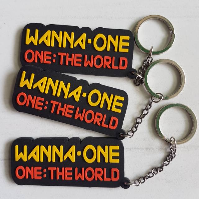 wanna one keychain gantungan kunci one the world tour wanna one kpop