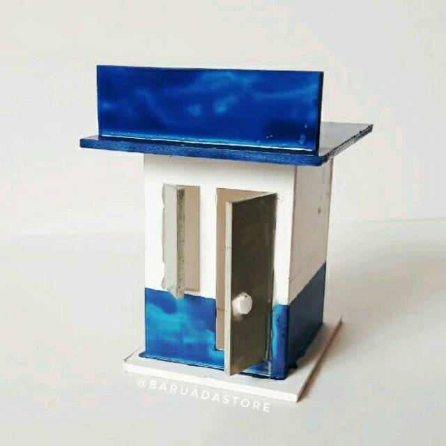 Miniatur Pos Penjaga Palang Pintu Kereta Api KRL