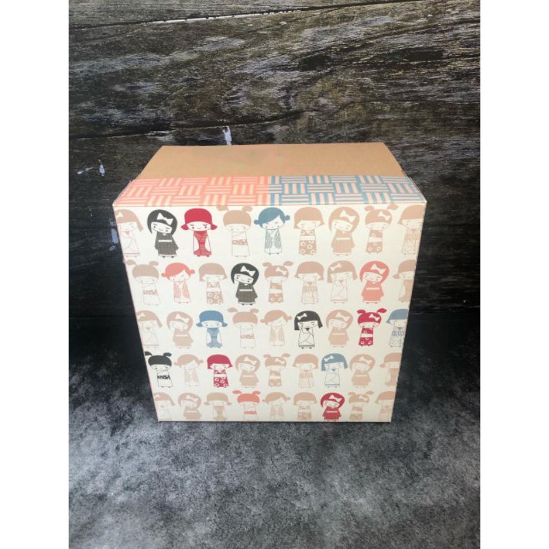 

Dus Kue Bolu Cake Box Hampers Mooncake Motif Japan Girls Dus Pudding Premium Box Kue Tart Ukuran 30x30 cm