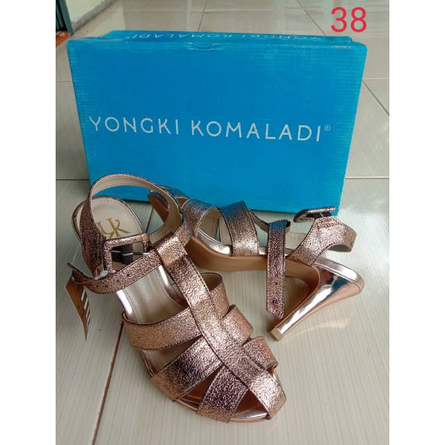 Heels yongki komaladi