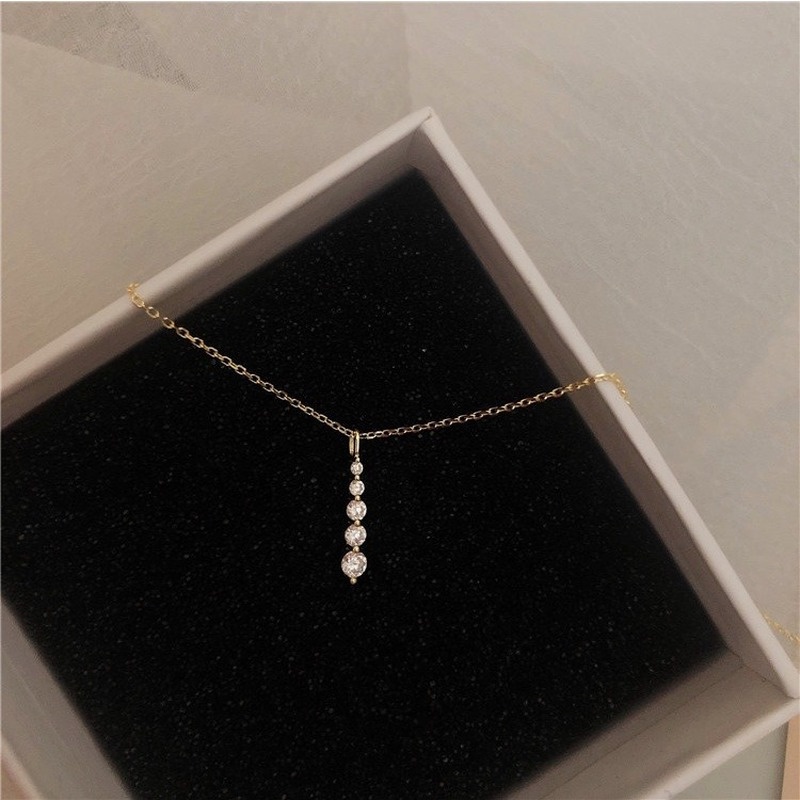 Kalung Liontin Kristal Zircon Bentuk Tetesan Air Gaya Korea Untuk Wanita