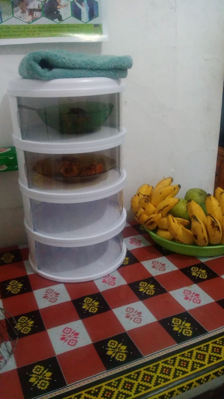 Ready Stock Food Storage 4 Susun Putih