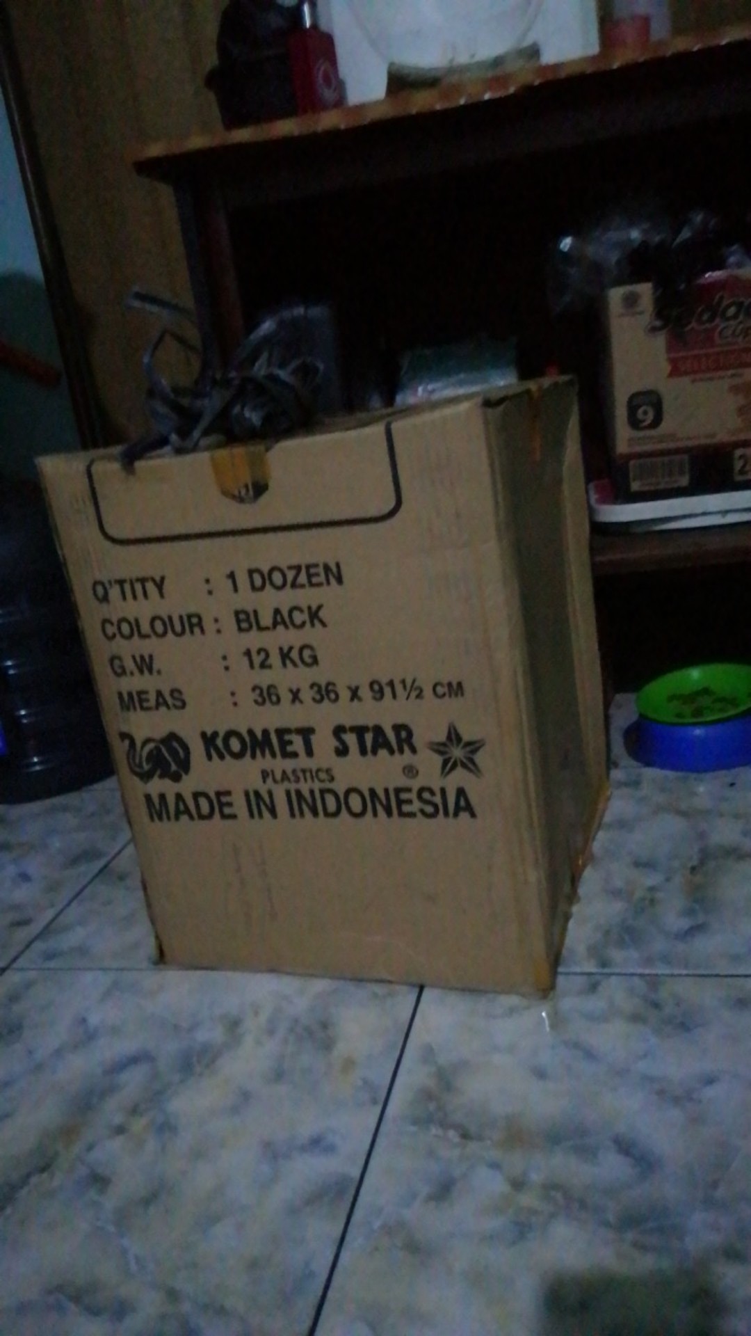 Aquarium Es Buah / Toples Es Buah Abella  Plus Gayung 30 Lt