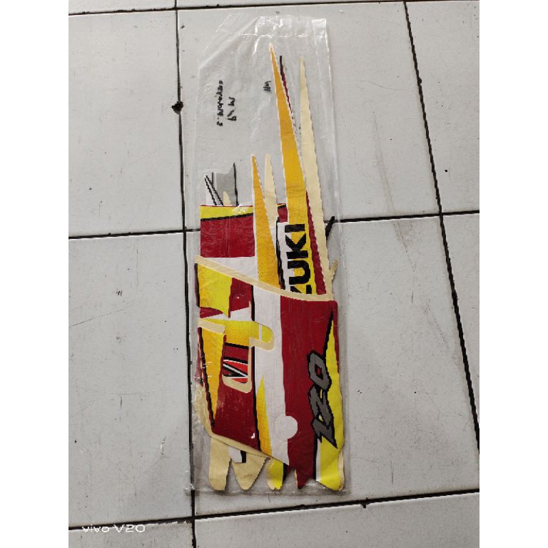 striping satria hiu merah putih