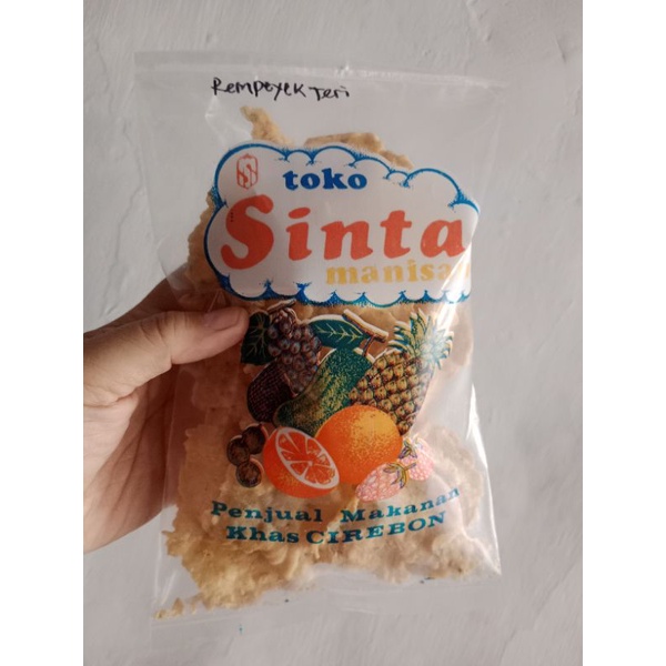 

Rempeyek Teri Berat = 100 Gram Asli Sinta Manisan Khas Cirebon