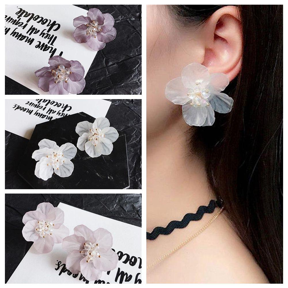 Wonder Petals Anting Charm Fashion Vintage Akrilik