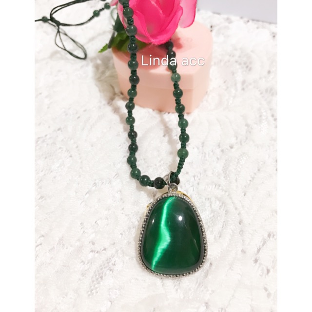 kalung permata giok pake liontin titanium