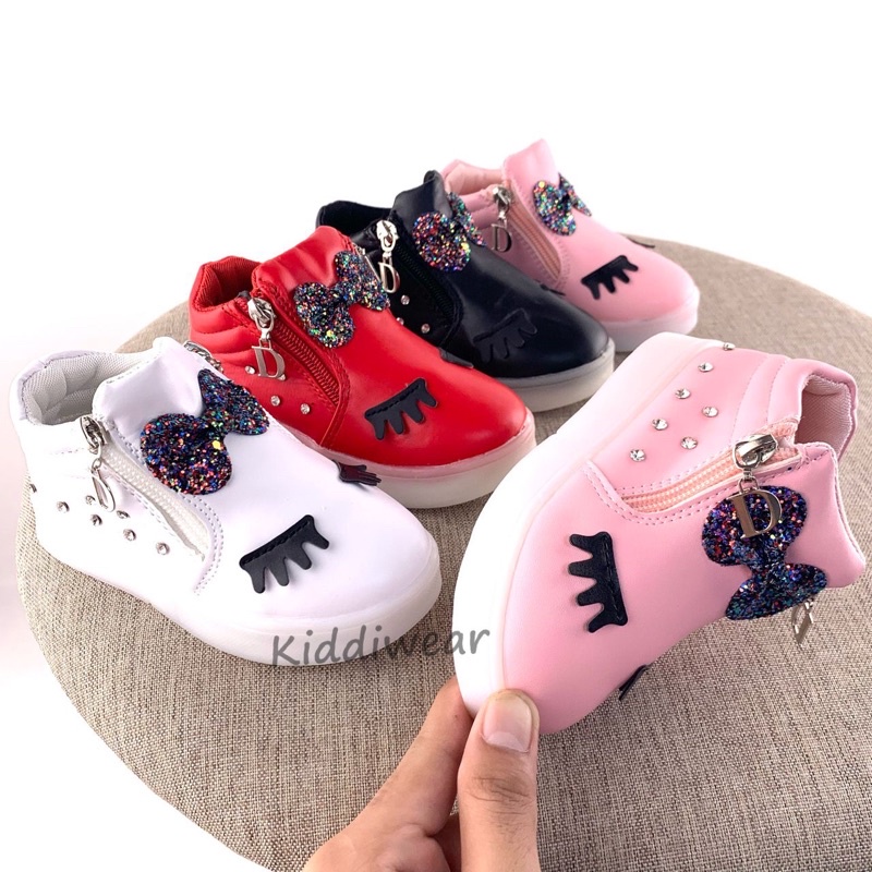 (Kiddiwear) Sepatu anak cew Led / Sepatu Anak Casual Import Usia 1-8 Tahun MBK07