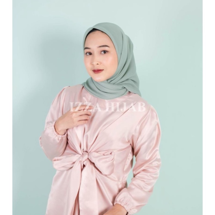 hijab segiempat BELLA SQUARE pollycatoon fine by izza