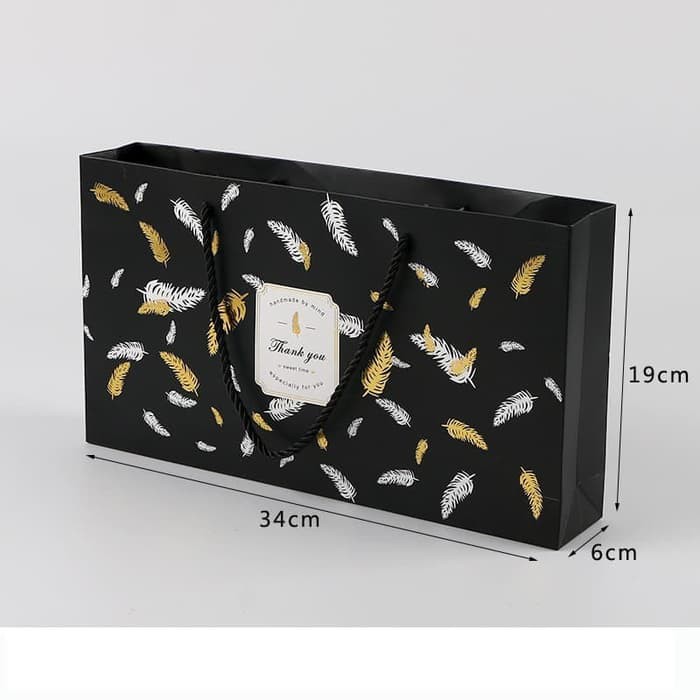 

JGO paper bag tebal motif vintage gold black elegan / kantong bingkisan