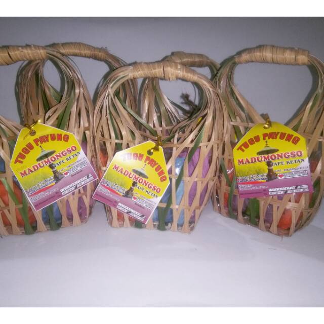 

Madumongso ketan tape keranjang bambu