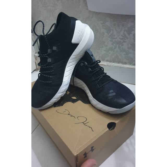 Underarmour project rock 2 size 42