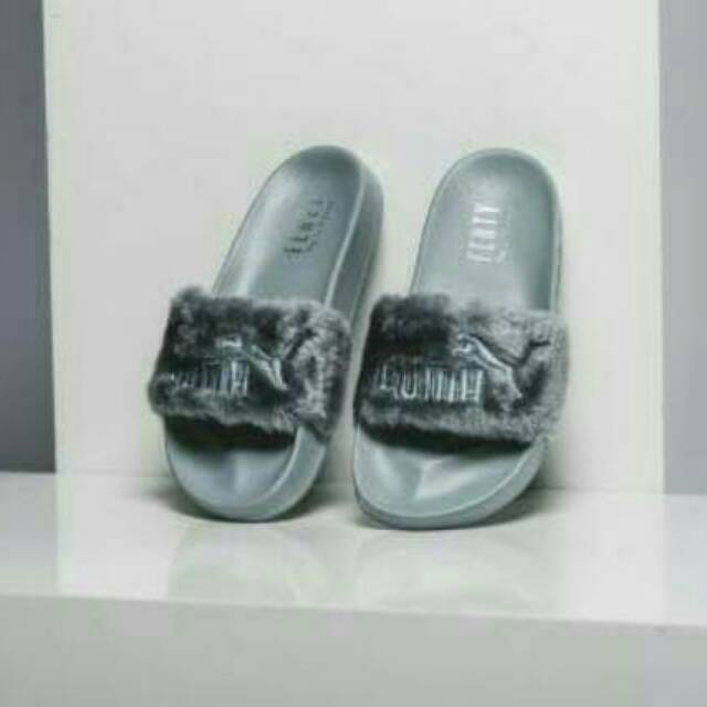 FENTY X RIHANNA GRAY PUMA