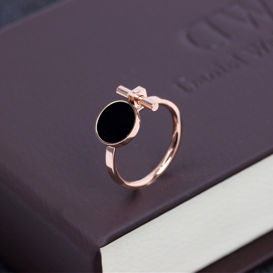 Cincin Wanita Titanium Korea Anti Pudar Mode Bulat Hitam - ercassia