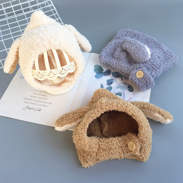 Topi rajutan bayi perempuan