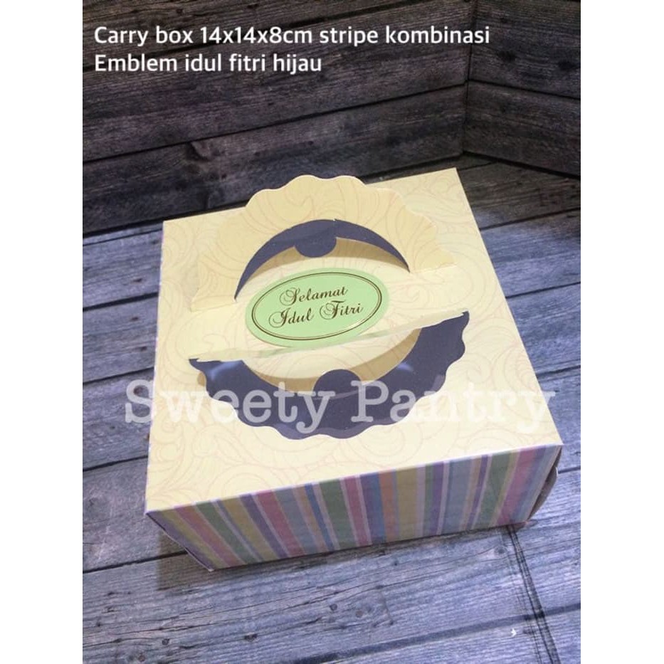 

Jual box kue kering toples 500gr isi 1 packaging dus kue terakhir
