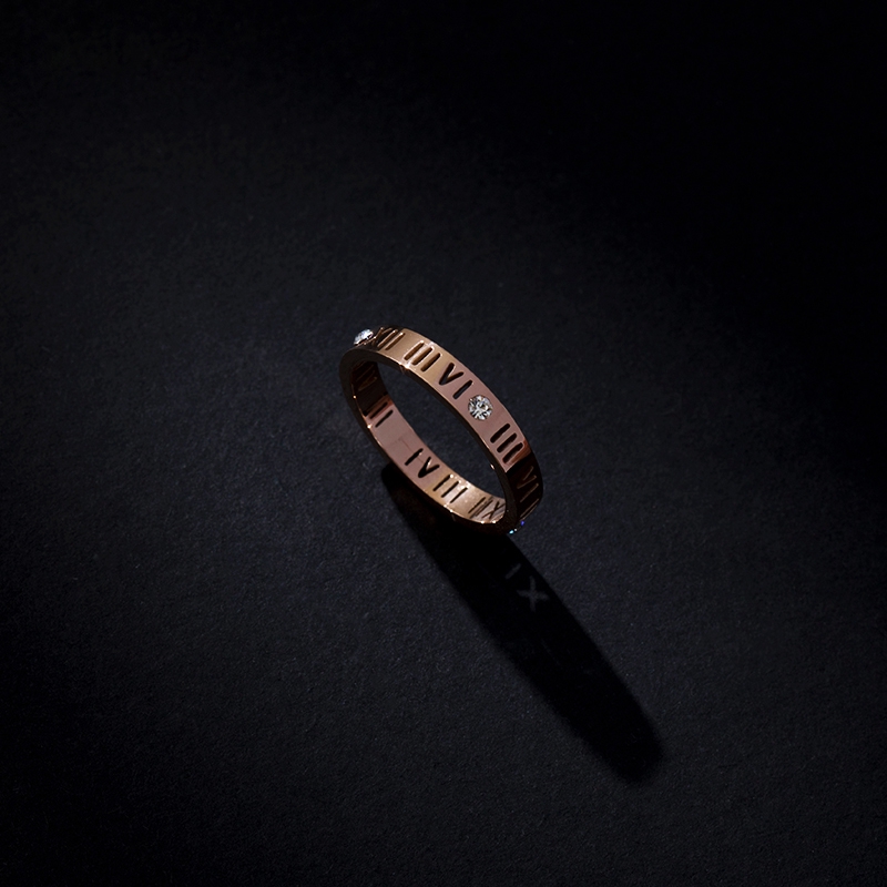 Cincin Pasangan Bahan Titanium Steel Warna Rose Gold Untuk Unisex