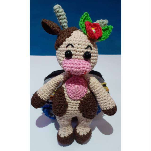 Boneka rajut sapi lucu