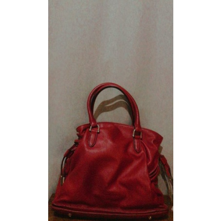 Preloved Tas ITALY Kulit Merah DISSONA Model Serut (NBU)