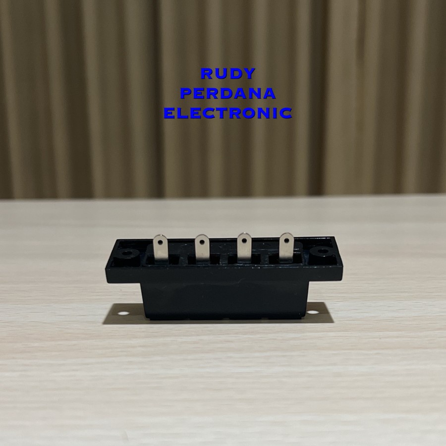 TERMINAL SPEAKER JEPIT 4 PIN 4P SEGI KOTAK BESAR