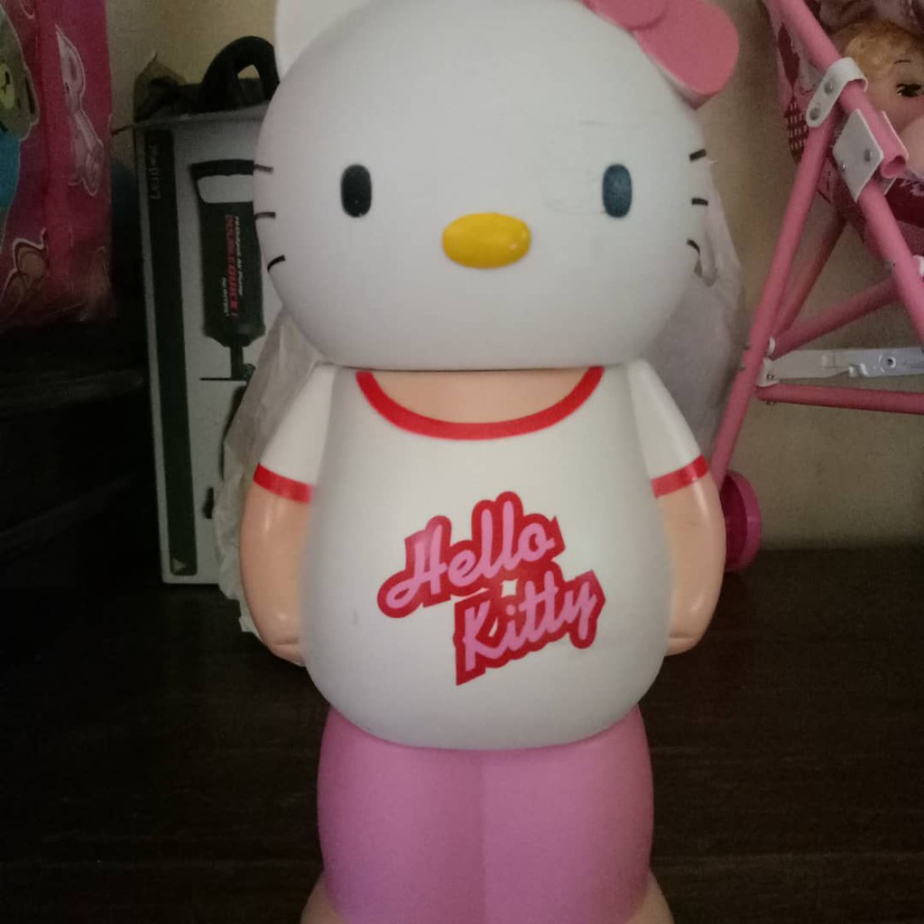 Celengan hello kitty