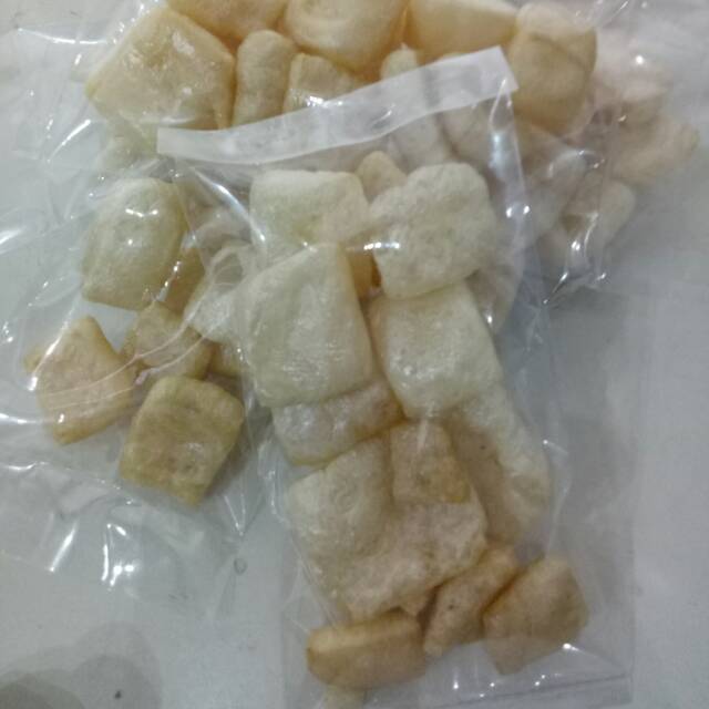 

Kerupuk kulit sapi (kerambah)