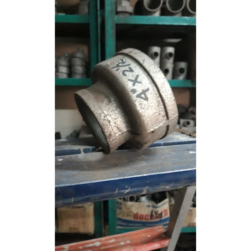 REDUCER SAMBUNGAN PIPA BESI UKURAN 4"×21/2"