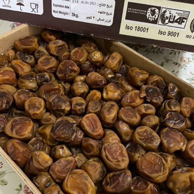 

Kurma Sukari/Kurma Raja Premium 3Kg BEST QUALITY