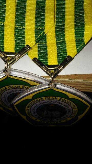 Medali Wisuda Kelululusan