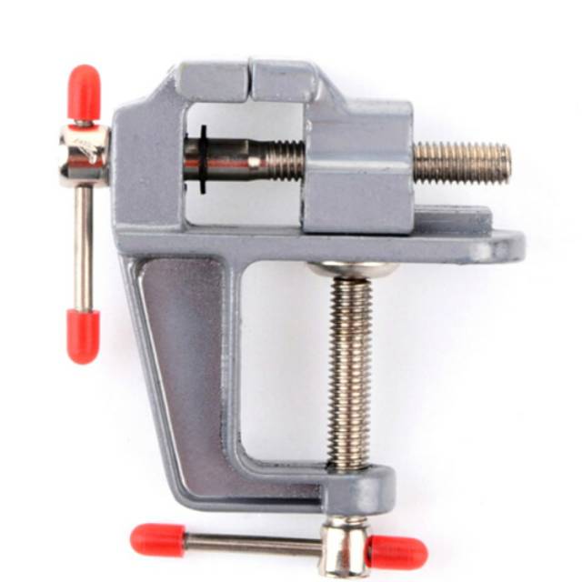 Tanggem kecil atau clamp catok meja