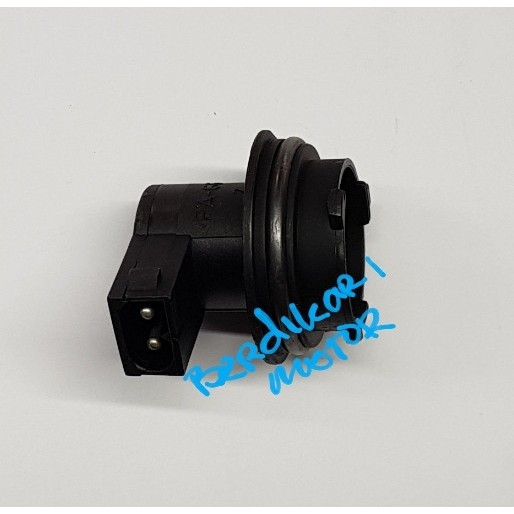 ³189· soket lampu stop di kaca bmw e39 ³680  )