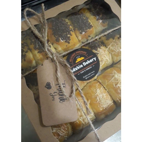 

Ready Kak Bolen Pisang cokelat keju isi 15