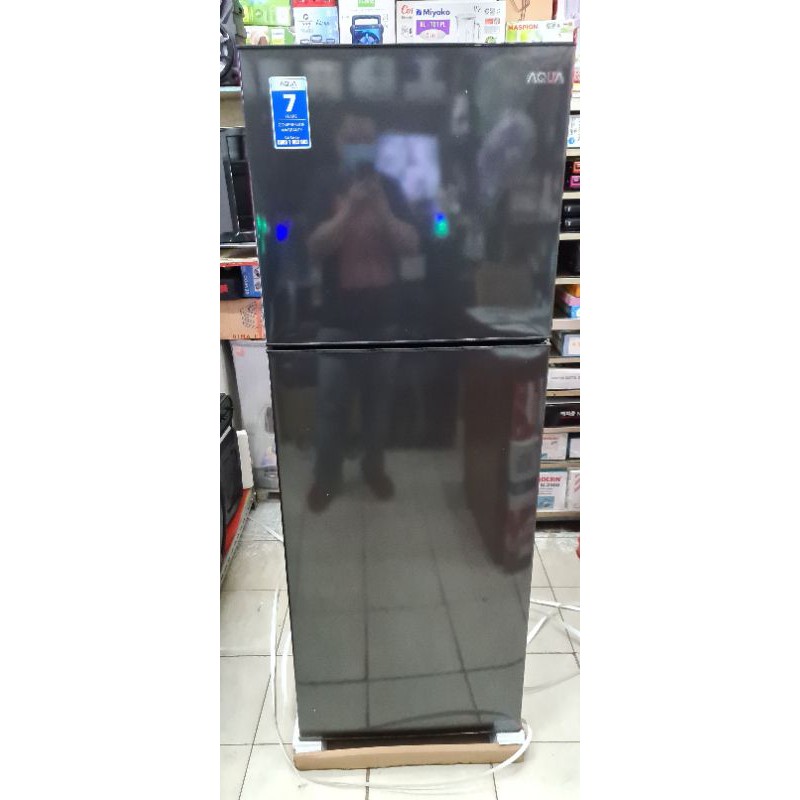 KULKAS AQUA 2 PINTU 270 LITER AQR D 270 (DS)