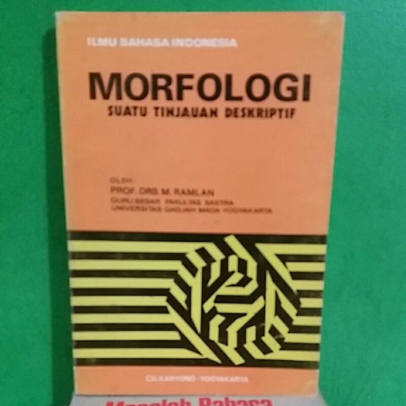Buku MORFOLOGI Suatu Tinjauan Deskriptif