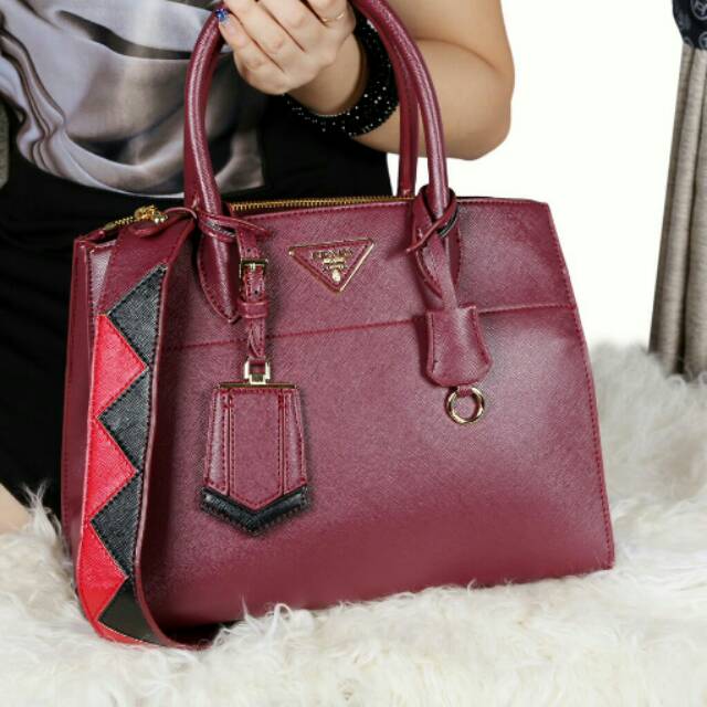 New Arrival PRADA Paradigme Bag in Saffiano (20192