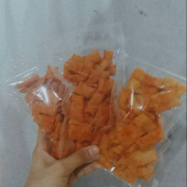 

Keripik Pangsit uenakkk