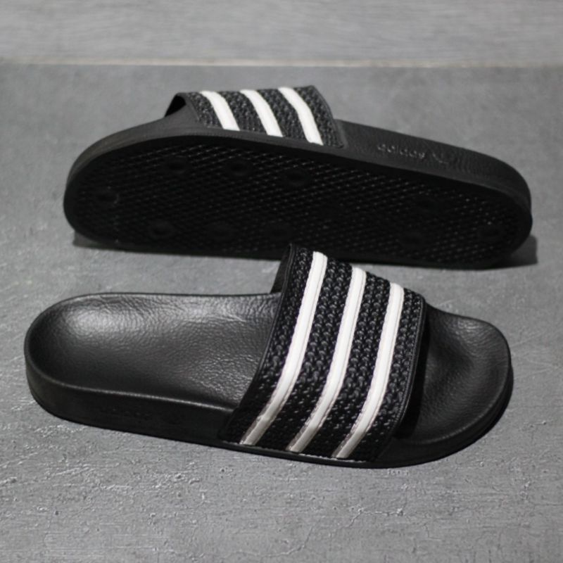 Sandal slide pria Sandal slop Sandal ADS ADILETTE ORIGINAL FULL TAG MADE IN ITALY-3